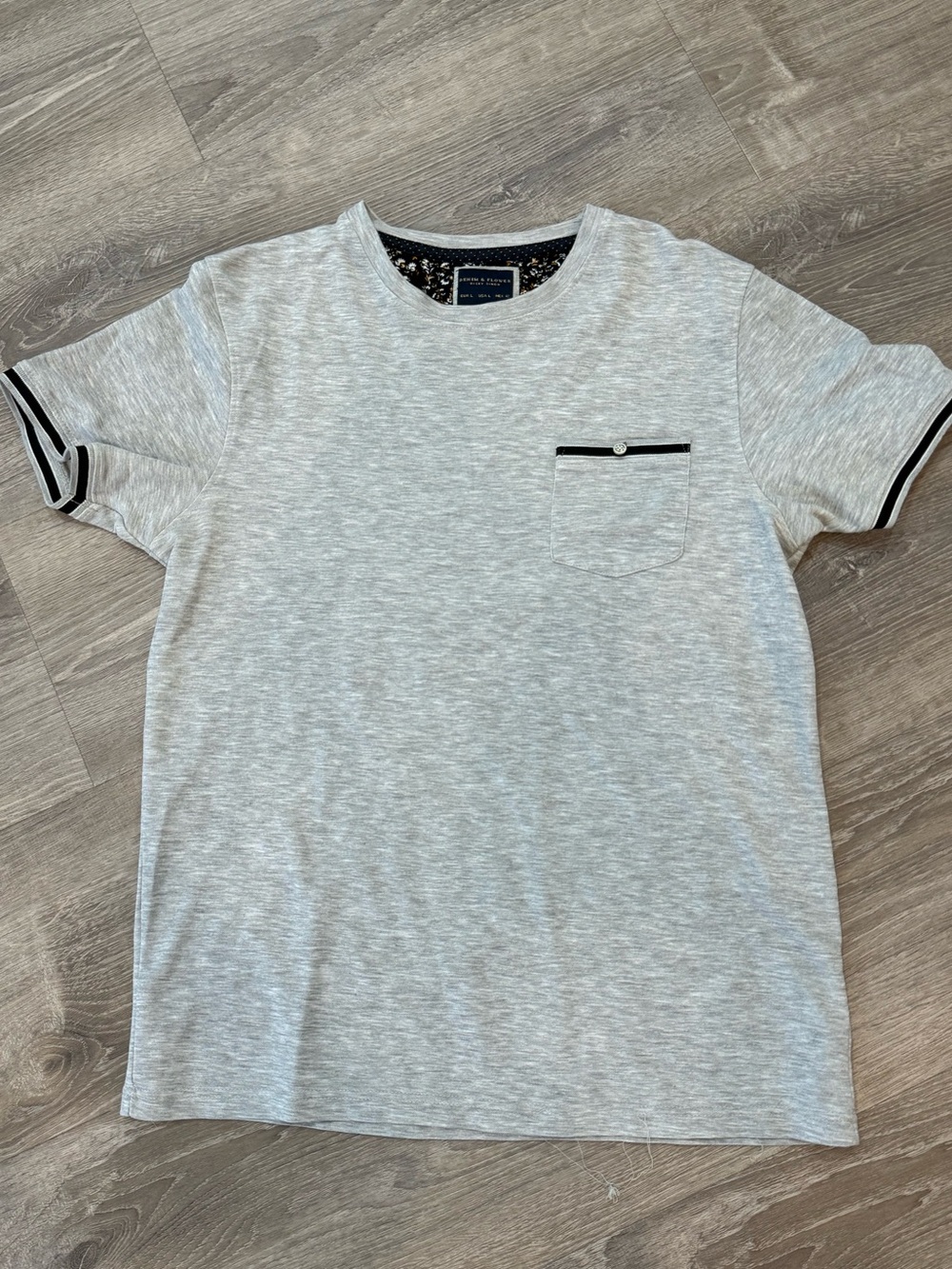 Denim & Flower Short Sleeve Tee with Pocket